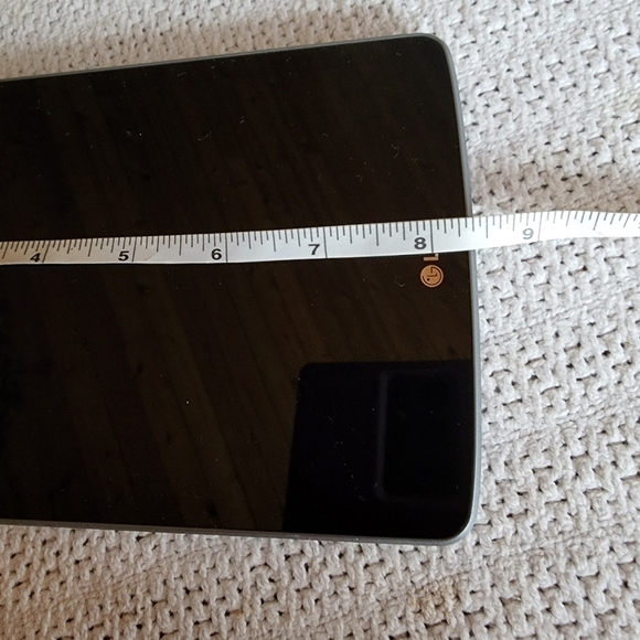 LG Gpad F8.0‎ Tablet with Pen - Picture 8 of 8